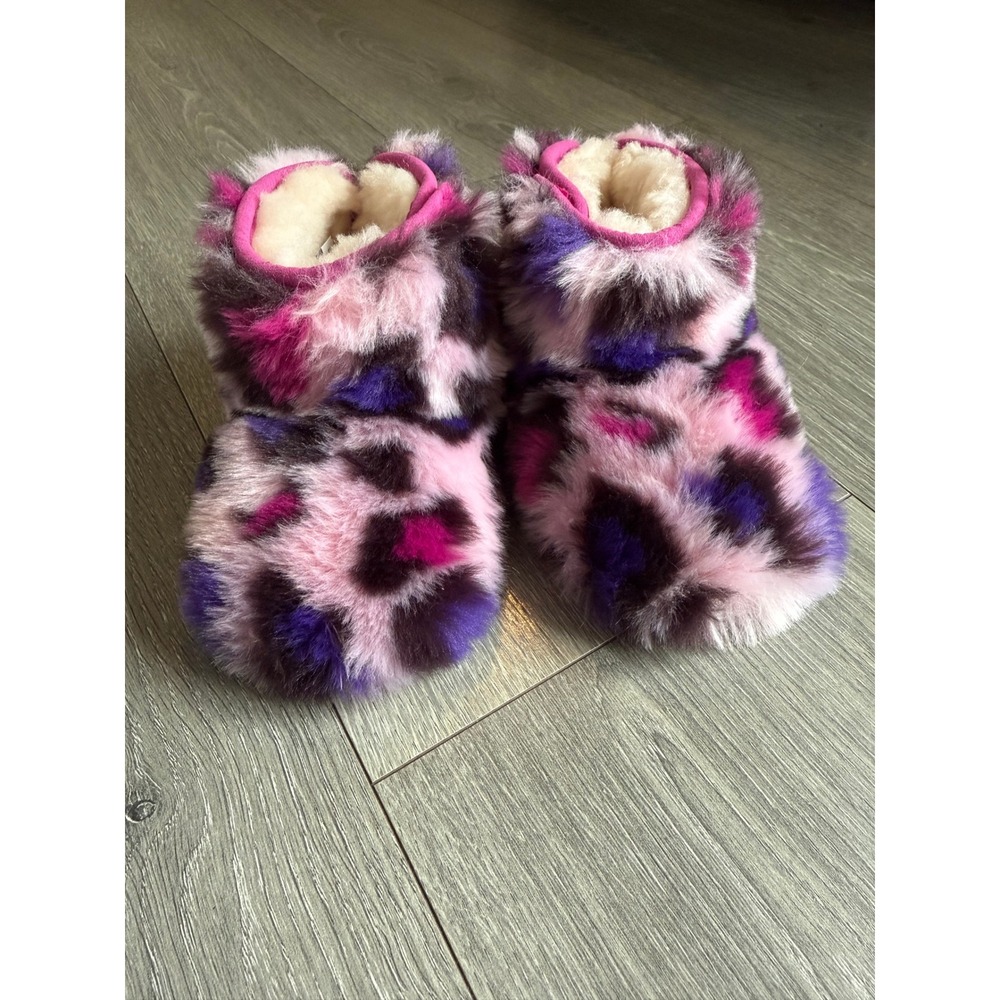 UGG Kids Fuzzy Leopard Print Slippers Boots Pink Purple Sz 4‎